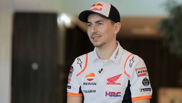 Jorge Lorenzo con la vestimenta del equipo Repsol Honda.