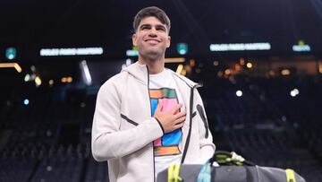 El tenista español Carlos Alcaraz, durante un entrenamiento previo antes del Masters 1.000 de París.