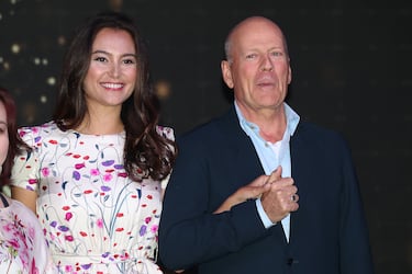Bruce Willis y Emma Heming están casados desde el 21 de marzo de 2009. Con una diferencia de edad de 23 años. Tienen dos hijas en común: Mabel Ray (nacida en 2012) y Evelyn Penn (nacida en 2014).