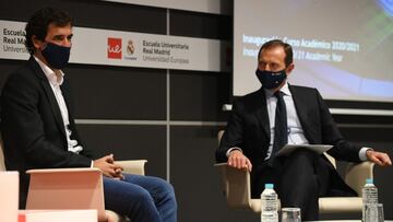 Raúl y Butragueño dialogaron sobre los valores del Madrid.