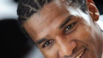 Malouda abandona la concentración de Francia por el nacimiento de su hijo