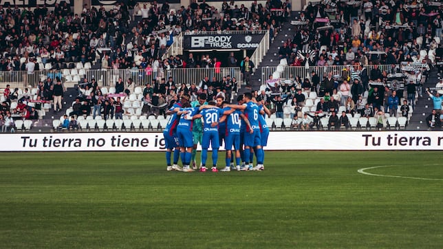 Nico le da otro bocado al ascenso del Elche