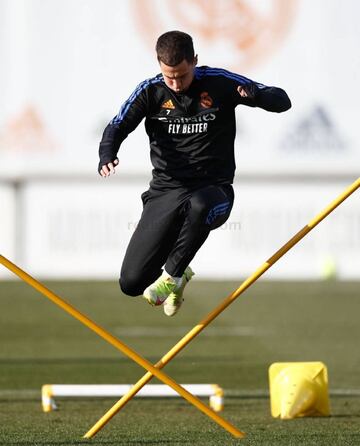 Eden Hazard, durante el último entrenamiento del Madrid.