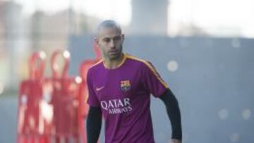Mascherano dice "no disfrutar" jugando con el Barcelona