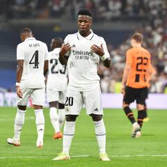 El Madrid dispara al aire