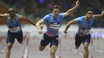 Sergey Shubenkov (centro), vencedor en la Diamond de Bruselas. 