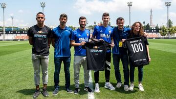 El Proyecto Fer da ánimos al Valencia antes de la final