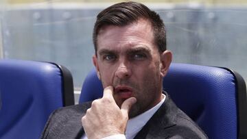 Futbol, Palestino v Colo Colo.
Decimoquinta fecha, Campeonato Apertura 2016-2017.
El entrenador de Colo Colo, Pablo Guede, dirige a sus jugadores durante el partido de primera division en el estadio Bicentenario Ester Roa, Concepcion, Chile.
08/12/2016
Dragomir Yankovic/Photosport******
Football, Palestino v Colo Colo.
15th date, Aperture Championship 2016-2017.
Colo Colo's manager, Pablo Guede, gives intructs to his players during the first division football match at the Bicentenario Ester Roa stadium in Concepcion, Chile.
08/12/2016
Dragomir Yankovic/Photosport