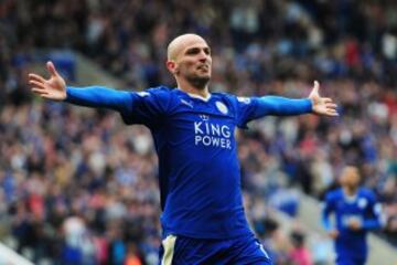 Esteban Cambiasso llegó desde el Inter gracias y quería demostrar su vigencia. Lo hizo en Leicester, que se mantuvo en la Premier.