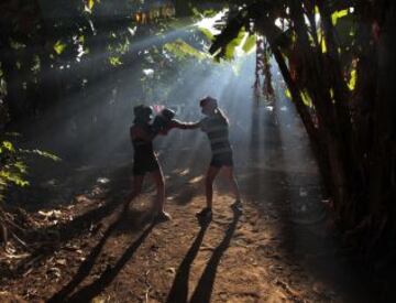 Escuela de boxeo en la comunidad indígena de Pacayita en la ciudad de Masaya, Nicaragua.