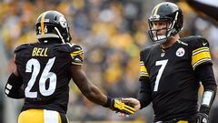 Tridentes como el de los Pittsburgh Steelers, que componen Le&acute;Veon Bell, Ben Roethlisberger (derecha) y Antonio Brown causan sensaci&oacute;n en la NFL.