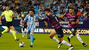 Rubén Castro, durante el Málaga - Sporting.