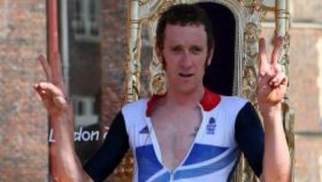 <b>EL REY. </b>Bradley Wiggins tras ganar la crono olímpica en Londres.