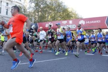 39 edición de la maratón de Madrid. Hoy las calles de Madrid han congregado 33.000 corrredores en las tres carrereas (10 km, medio maratón y maratón)