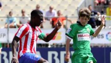 <b>SENSACIONAL. </b>El jugador atlético Salomón Obama volvió a dar muestras de su calidad.