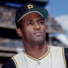 Who are the 2023 MLB Roberto Clemente Award nominees?