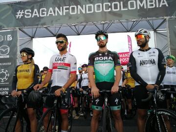 El calor de Barranquilla, el río Magdalena, el mar Caribe y 1500 aficionados rodaron junto a Peter Sagan en el gran fondo que pone fin a su visita a Colombia.