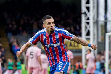 Doble asistencia de Daniel Muñoz en épico empate del Crystal Palace