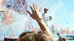 La eufórica celebración de Sam Bird tras ganar el E-Prix