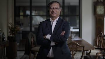 El candidato presidencial, Gustavo Petro, en su apartamento al norte de Bogotá, el 13 de junio de 2022.