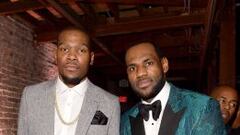 Kevin Durant y LeBron James, durante un acto del pasado All Star.