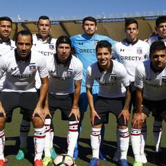 Ausencia de Justo Villar coincide con fuerte caída del rendimiento de Colo Colo en el Clausura