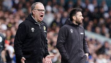 Bielsa se bajó el sueldo para ayudar a los funcionarios del club