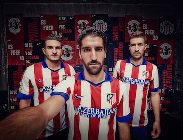 García fue elegido tercer capitán del Atlético de Madrid junto a Gabi y Tiago. Renovó hasta 2018. Se olvidaba de sus orígenes como mediocentro y pasaba a la punta. Perdieron la Supercopa de España ante el Barcelona por el valor doble del gol a domicilio. El 9 de abril de 2014 entró en la historia del club colchonero al convertirse, en el partido ante el Barcelona de Champions, en el jugador atlético que más veces ha vestido la equipación rojiblanca en la Copa de Europa superando a Luis Aragonés. Llegaron a semifinales 40 años después. Al fin se llevó la Liga, en una pelea contra el Barça hasta la última jornada. Y fue titular en la final de Champions ante el Real Madrid. Desfiló en el minuto 66. Simeone, varios años más tarde, reconoció que se arrepintió de haberle sustituido, porque podía haber contribuido a evitar el famoso gol de Sergio Ramos en el descuento. Otro grave error fue forzar con el lesionado Diego Costa, que duró un suspiro en el campo. Un curso en el que se fue a los 17 tantos.