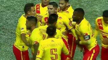 El golazo de tiro libre de Diego Valdés tras la citación de Rueda