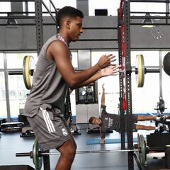 Vinicius: "En el club trabajo dos horas y en casa, cinco o seis"