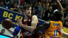 Nocioni y Lampe reenganchan al Caja Laboral a la Euroliga