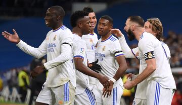 1-0. Karim Benzema celebra el primer gol.