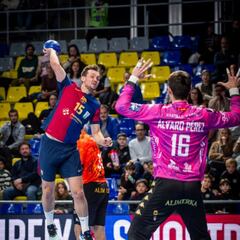 El Barça no tiene piedad del Ademar