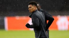 Real Madrid's English midfielder #05 Jude Bellingham attends a training session in Berlin on December 11, 2023, on the eve of the UEFA Champions League Group C match Union Berlin vs Real Madrid CF. (Photo by Odd ANDERSEN / AFP)