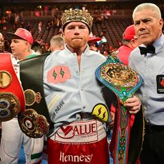 De la Hoya revienta al Canelo: ‘Perdería contra Crawford, él es un boxeador inteligente’