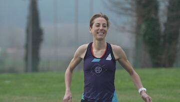 La atleta de trail running Ragna Debats.