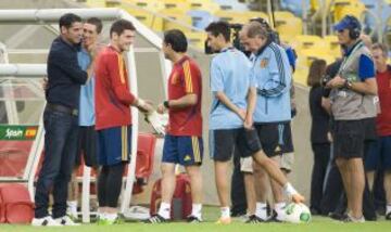 Fernando Hierro con Fernando Torres.