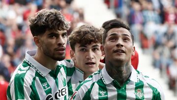 Chimy Ávilacelebra su gol.