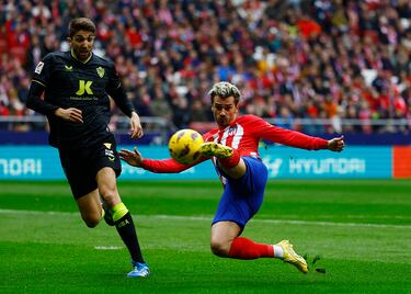 Gol anulado a Griezmann mediante la decisión del VAR. El motivo fue por fuera de juego del propio Antoine.