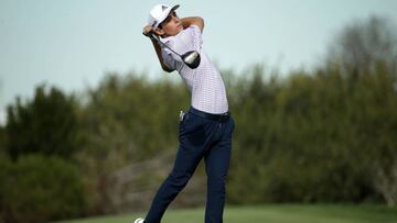 SAN DIEGO, CALIFORNIA - JANUARY 24: Joaquin Niemann of Chile plays his shot from the 18th tee on the North Course during the first round of the 2019 Farmers Insurance Open at Torrey Pines Golf Course on January 24, 2019 in San Diego, California. Jeff Gross/Getty Images/AFP
== FOR NEWSPAPERS, INTERNET, TELCOS & TELEVISION USE ONLY ==