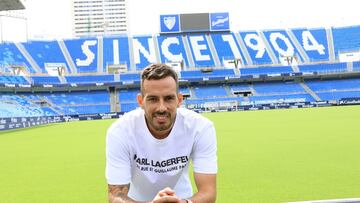 Manu Molina en el balcón del templo malaguista,
