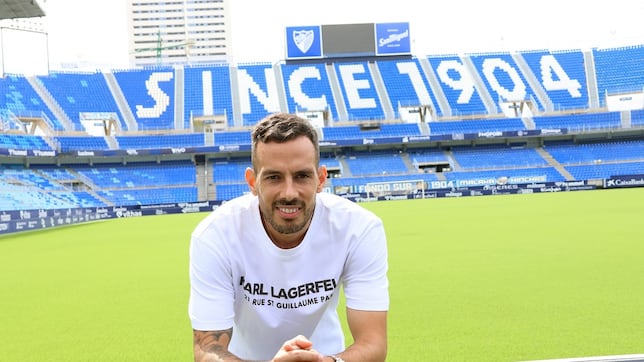 La renovación de Manu Molina sigue en el aire