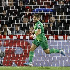 Portu asalta Los Cármenes y coloca a la Real colíder