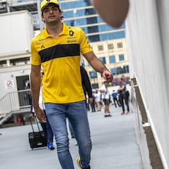 Carlos Sainz: "¿Barcelona? Un podio siempre puede ser"