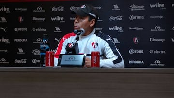 Son los refuerzos con los que pretende resolver su problema de gol. Sin embargo, no es seguro que Fidel Martínez y Matías Alustiza estén de inicio.