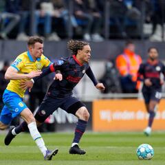 Van der Vaart: “Simons puede convertirse en el mejor del mundo”