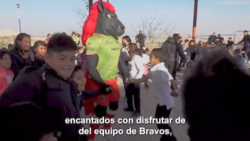 ¡Detallazo! FC Juárez varonil y femenil, visitaron escuela primaria
