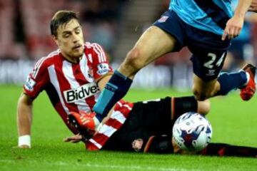 41. Sunderland (Inglaterra). El cuadro inglés aportó con ocho jugadores, los cuales actuaron en 53 partidos. Uno de ellos fue el uruguayo Sebastián Coates. 