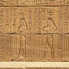 Divers off the coast of Egypt find an amazing 2,000-year-old “floating palace” in the ancient harbor of Alexandria