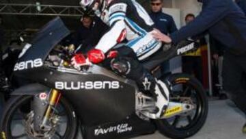 Redding y Cortese bajan sus tiempos en Cheste